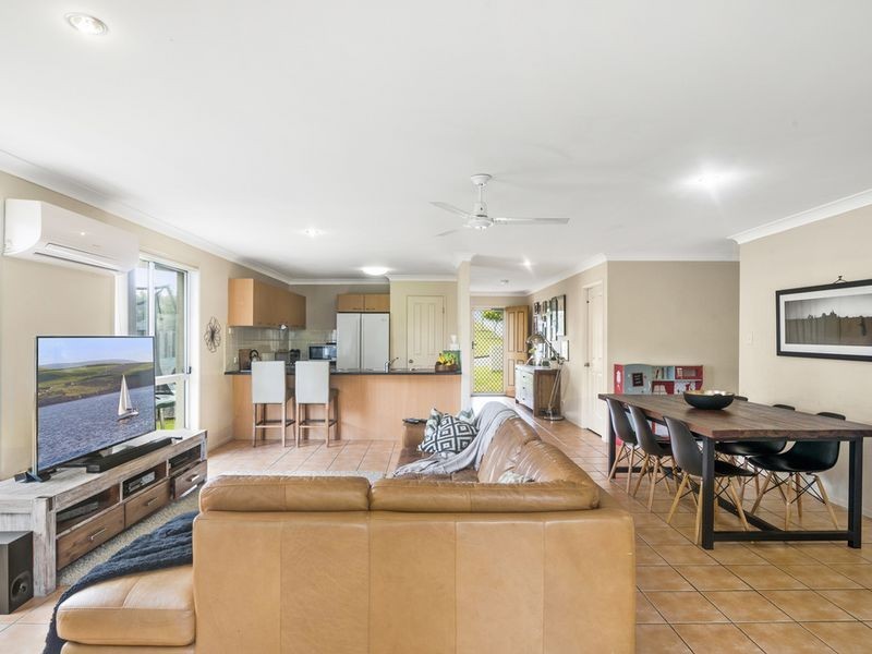 5 Tennant Street, Pacific Pines QLD 4211