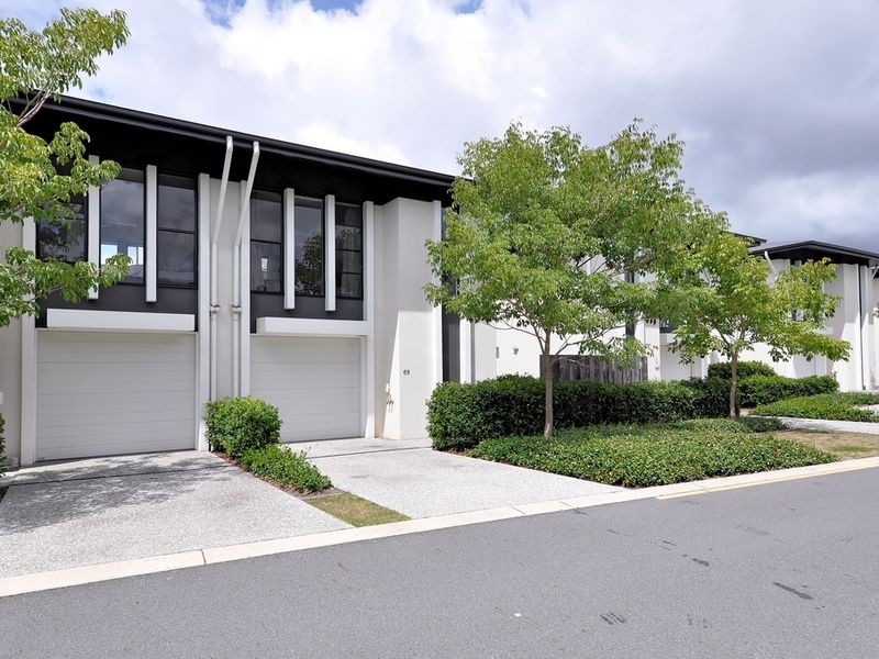 69/26 Hotham Drive, Pacific Pines QLD 4211