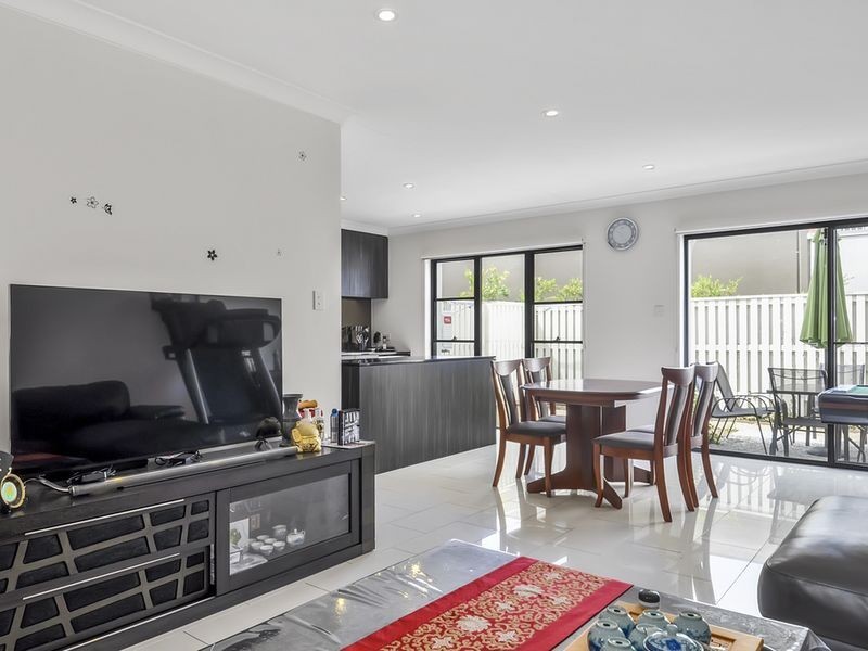 69/26 Hotham Drive, Pacific Pines QLD 4211