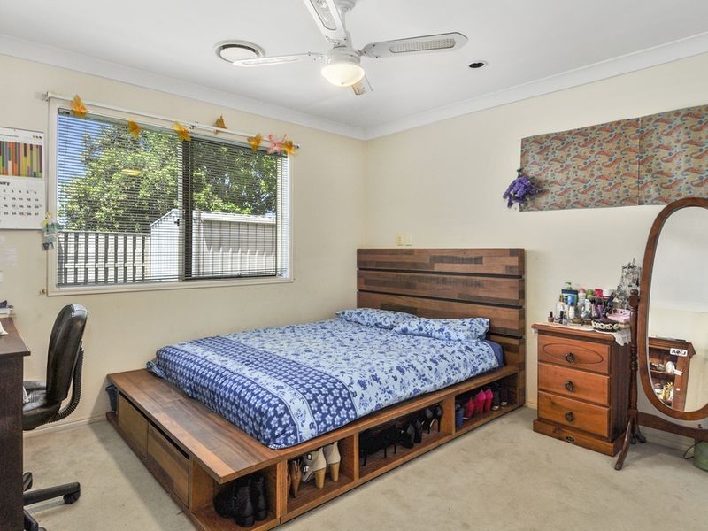 120 Santa Isobel Boulevard, Pacific Pines QLD 4211