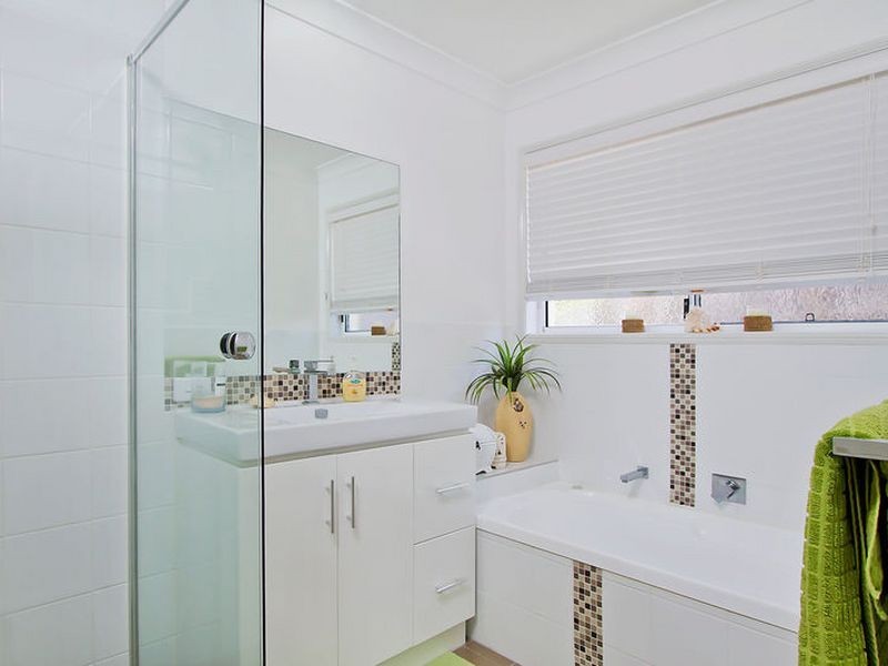 12 Mitaro Rise, Pacific Pines QLD 4211