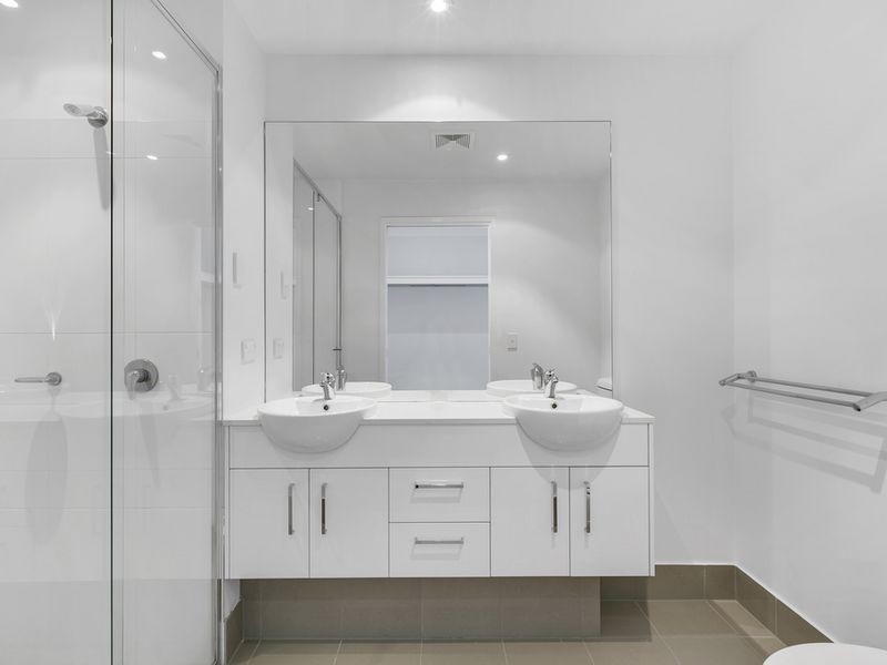 110/3 Compass Drive, Biggera Waters QLD 4216
