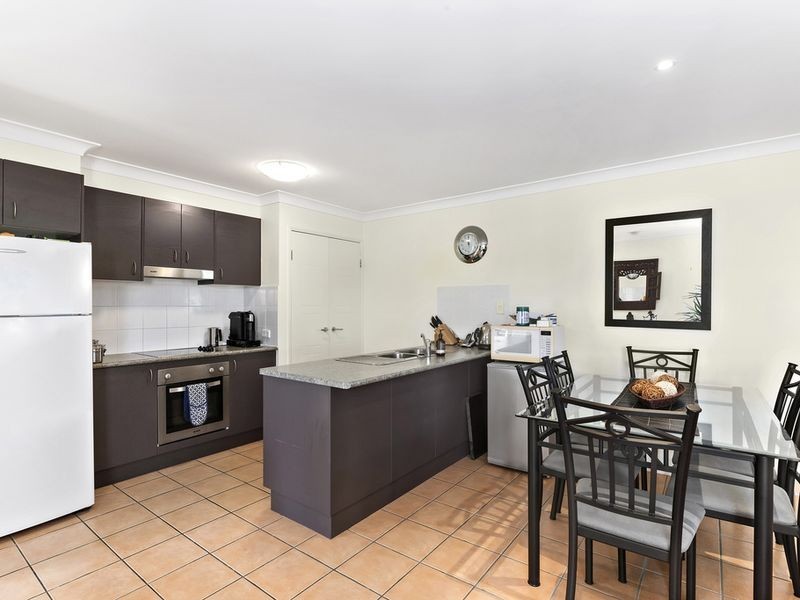 14 Pritchard Court, Pacific Pines QLD 4211