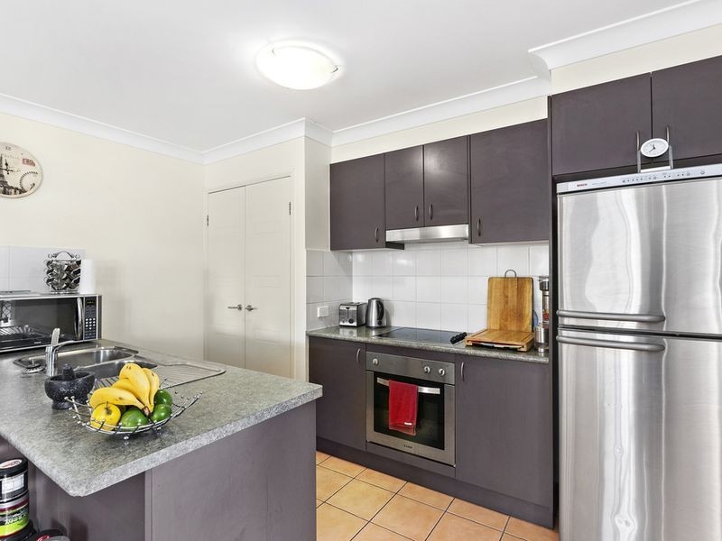 14 Pritchard Court, Pacific Pines QLD 4211