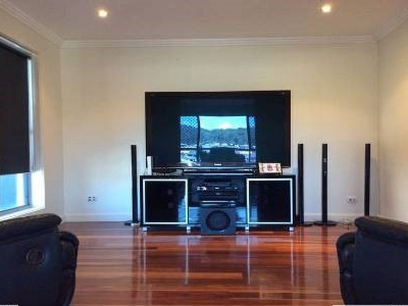 68 Diamantina Circuit, Pacific Pines QLD 4211
