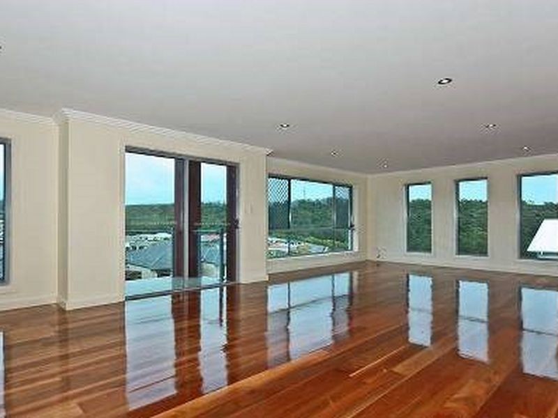 68 Diamantina Circuit, Pacific Pines QLD 4211