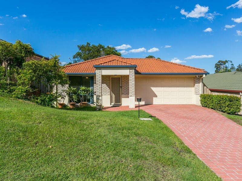 5 Murchison Street, Pacific Pines QLD 4211