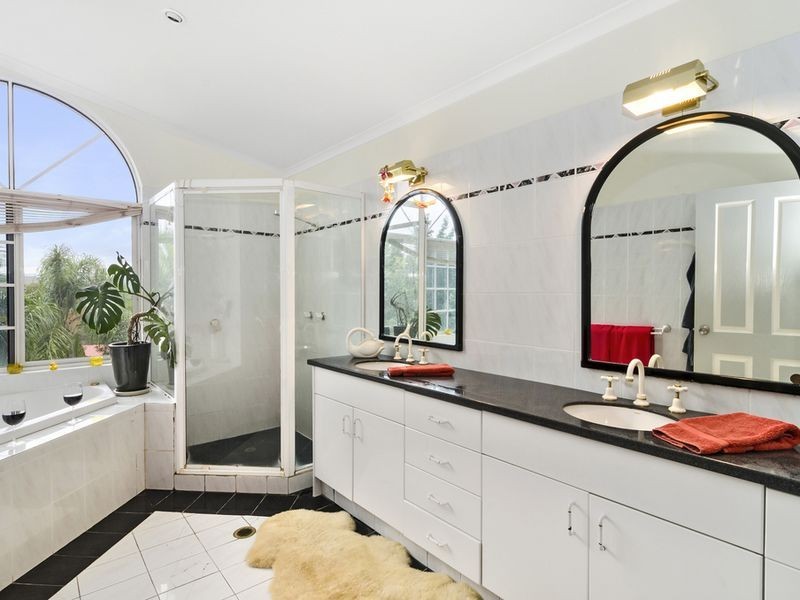 19 Chichester Drive, Arundel QLD 4214