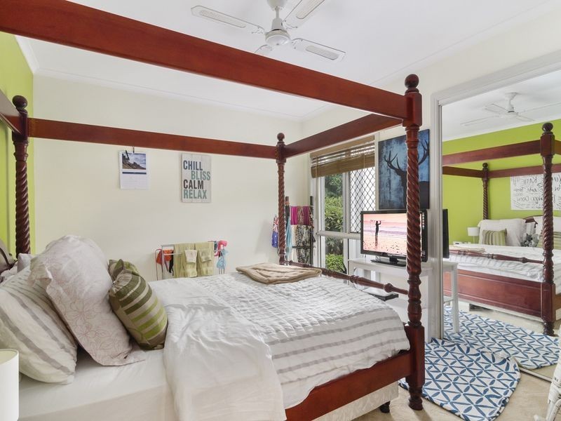 19 Chichester Drive, Arundel QLD 4214