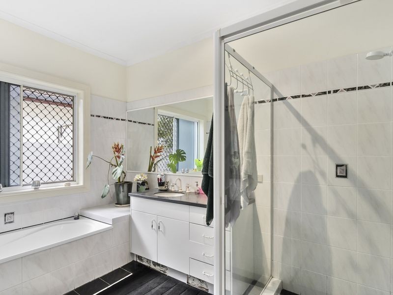 19 Chichester Drive, Arundel QLD 4214