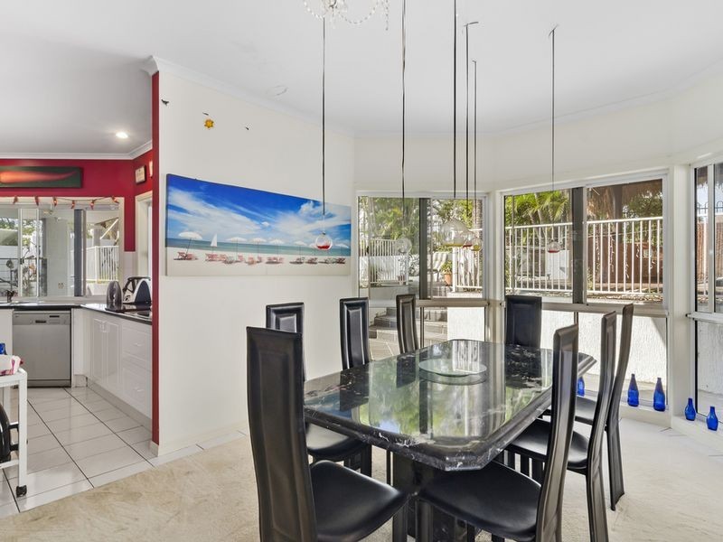 19 Chichester Drive, Arundel QLD 4214