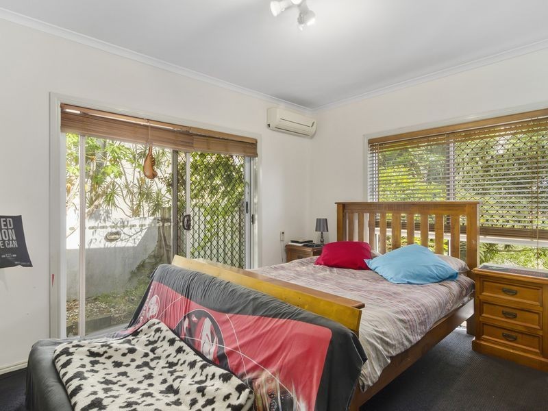 19 Chichester Drive, Arundel QLD 4214