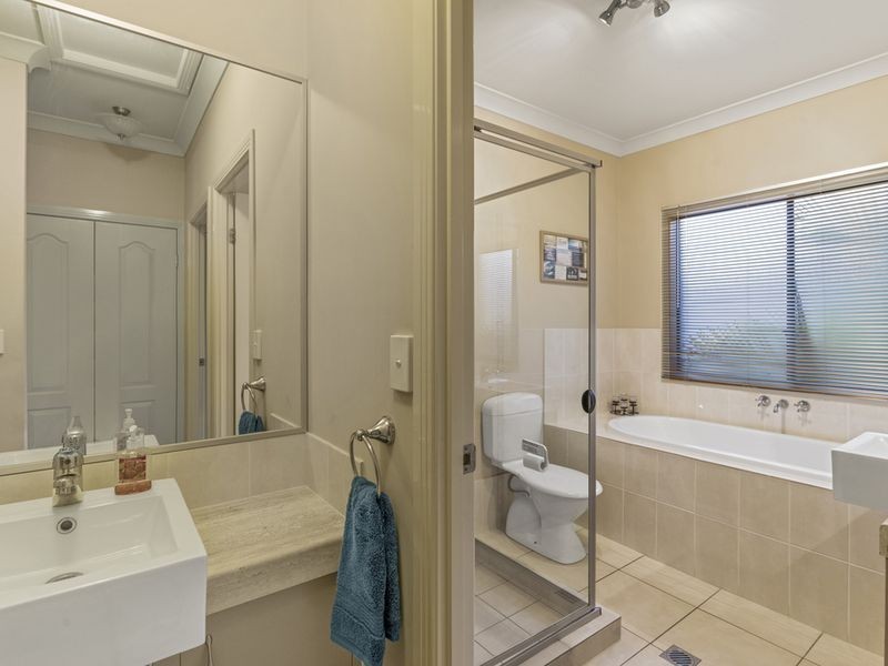22 Angourie Crescent, Pacific Pines QLD 4211