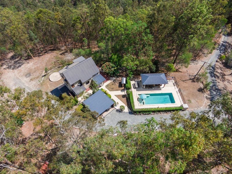 90 Holyrood Road, Maudsland QLD 4210