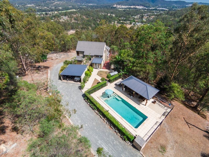 90 Holyrood Road, Maudsland QLD 4210