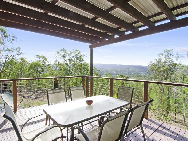 90 Holyrood Road, Maudsland QLD 4210