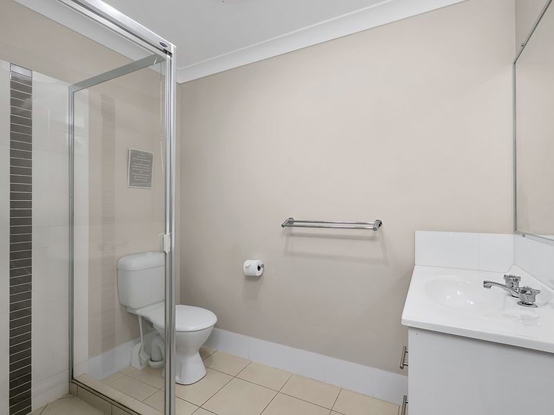 2/43 Barradeen Circuit, Pacific Pines QLD 4211