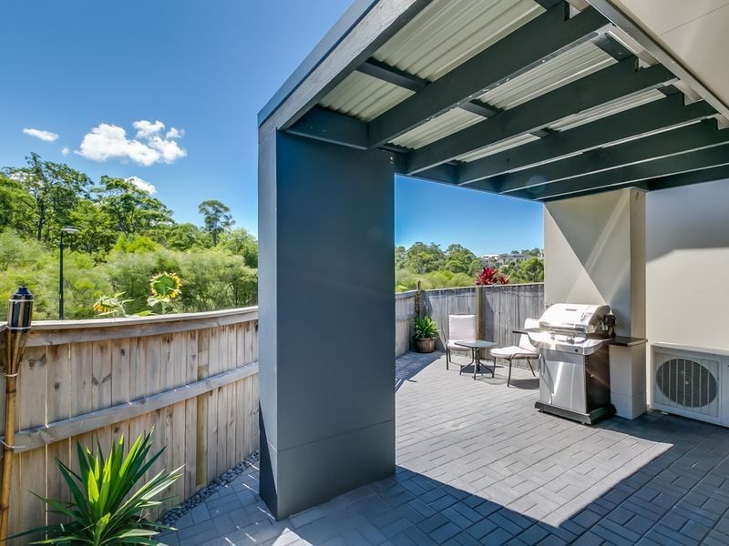 2/43 Barradeen Circuit, Pacific Pines QLD 4211