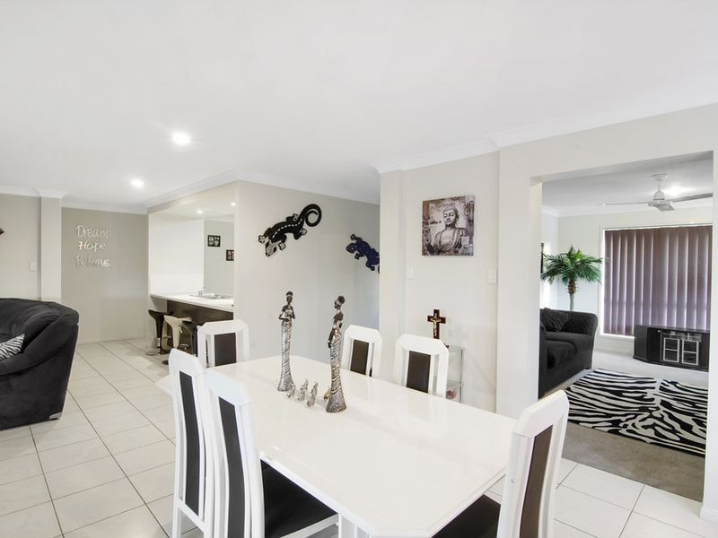 3 Stockdale Street, Pacific Pines QLD 4211