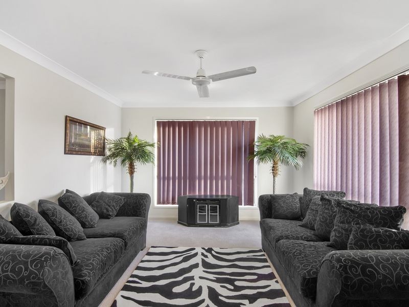 3 Stockdale Street, Pacific Pines QLD 4211