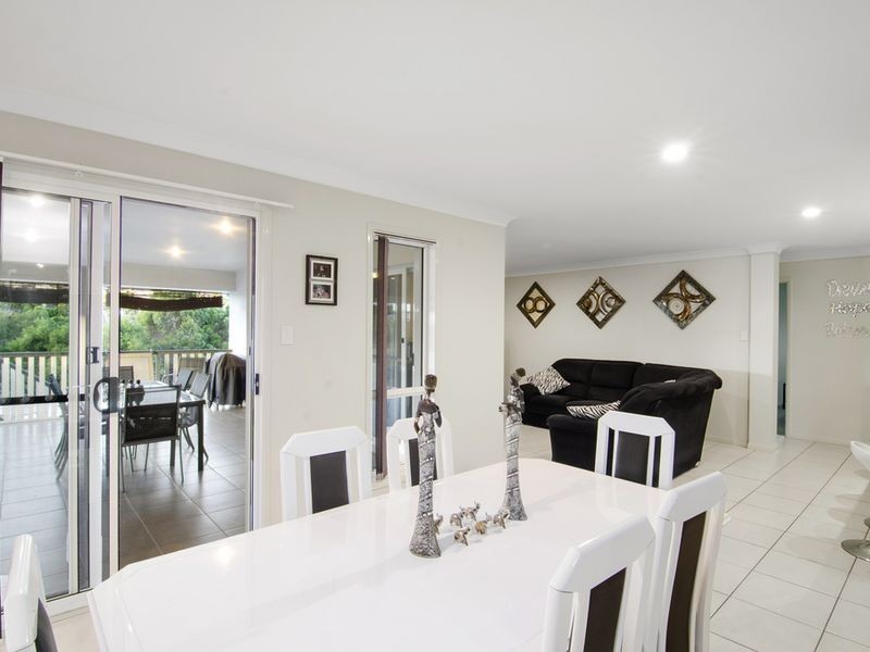 3 Stockdale Street, Pacific Pines QLD 4211