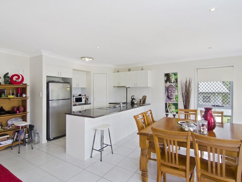 28 Angourie Crescent, Pacific Pines QLD 4211