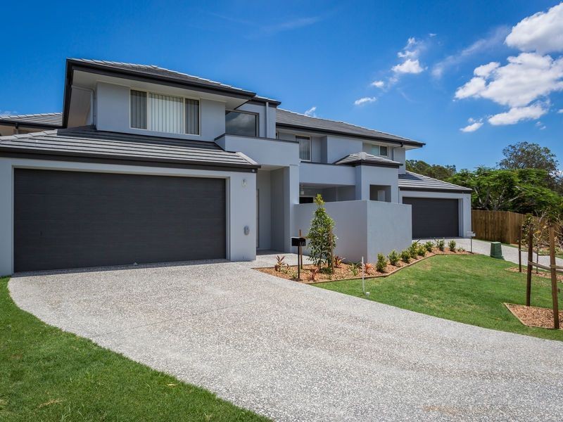 2/1 Riverwood Drive, Ashmore QLD 4214