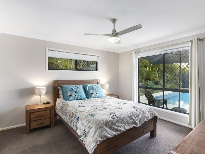 1 Harwood Place, Maudsland QLD 4210