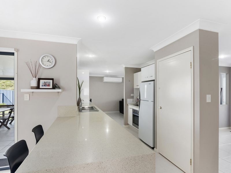 1 Harwood Place, Maudsland QLD 4210