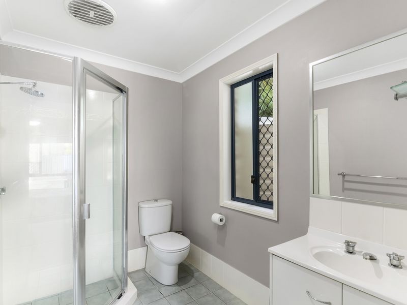 1 Harwood Place, Maudsland QLD 4210