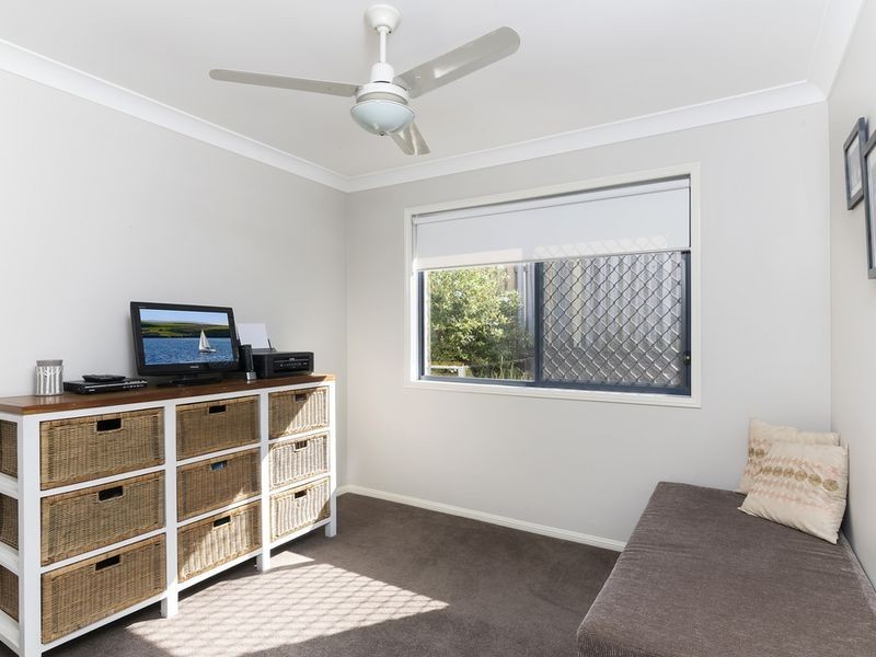 1 Harwood Place, Maudsland QLD 4210