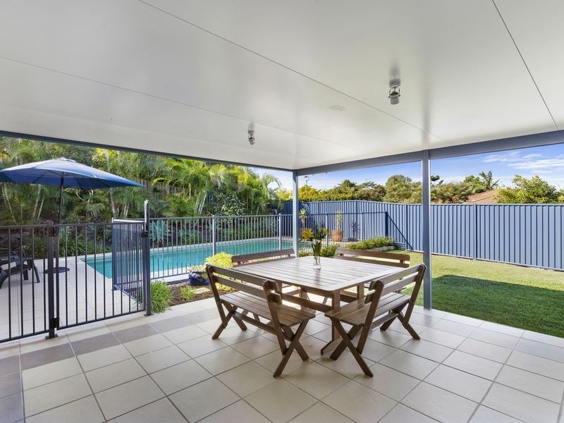 1 Harwood Place, Maudsland QLD 4210