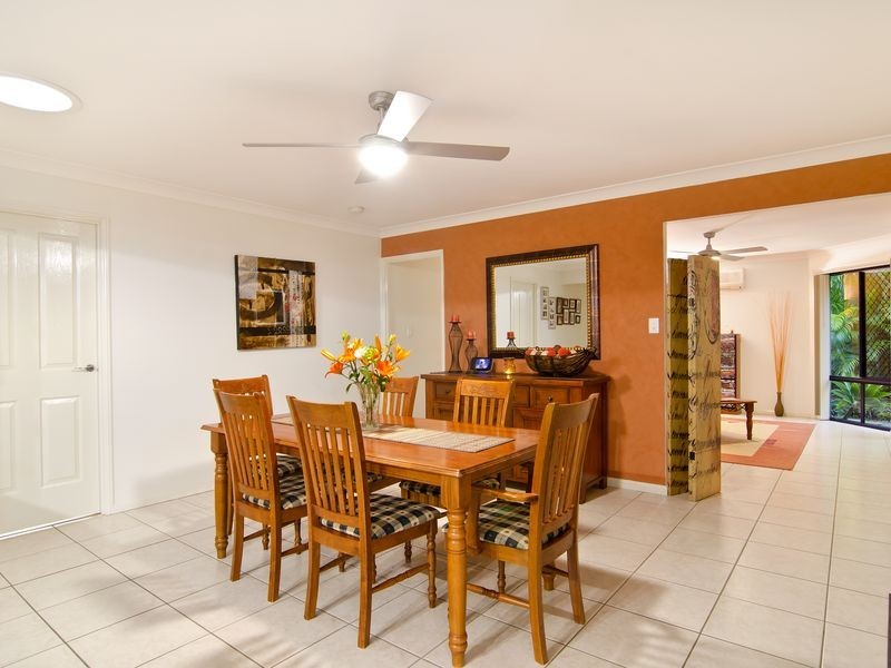 12 Ainsworth Street, Pacific Pines QLD 4211