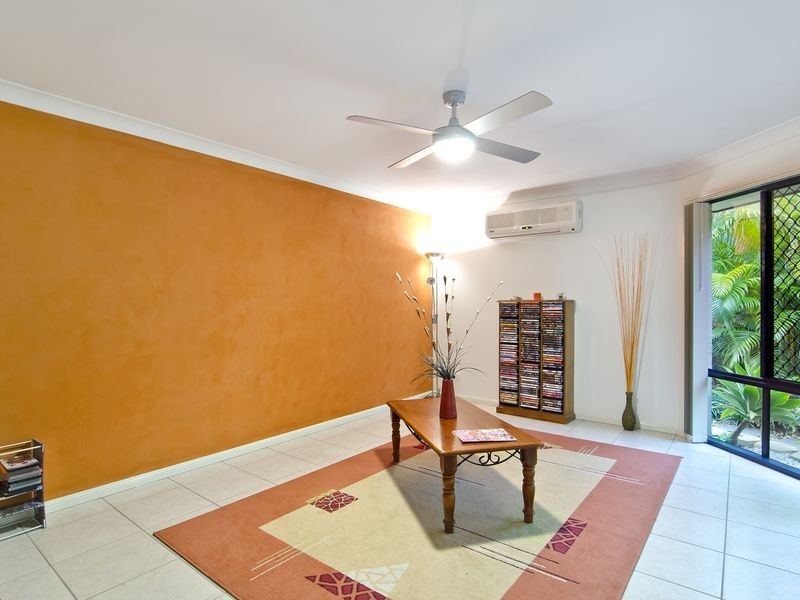 12 Ainsworth Street, Pacific Pines QLD 4211