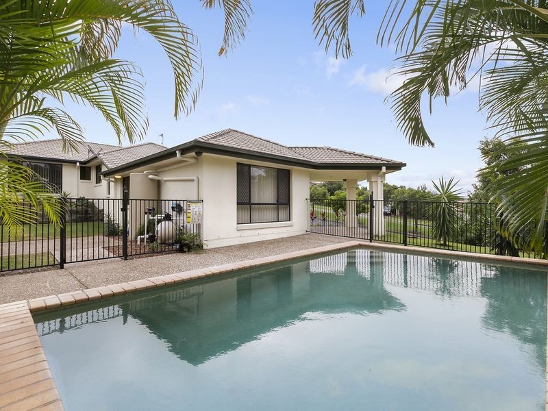 2 Springwood Avenue, Pacific Pines QLD 4211