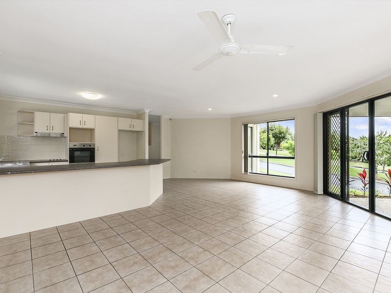 2 Springwood Avenue, Pacific Pines QLD 4211