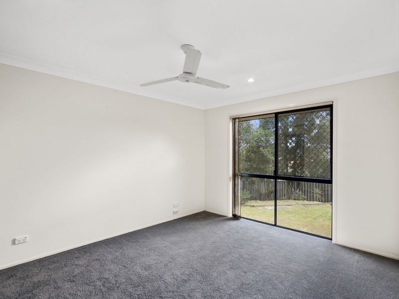 25 Hatutu Street, Pacific Pines QLD 4211