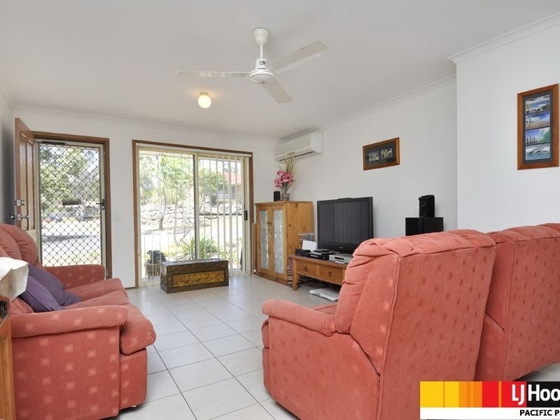 2/18 Paramount Place, Oxenford QLD 4210