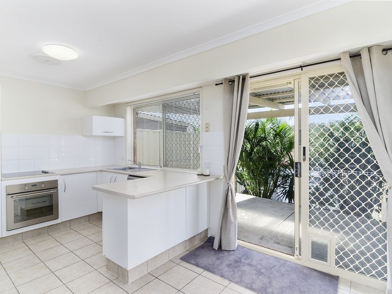 1/5 Hollywood Place, Oxenford QLD 4210