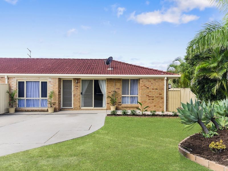 1/5 Hollywood Place, Oxenford QLD 4210