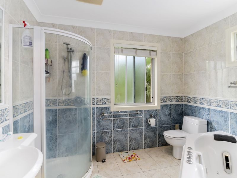 3 Nandi Terrace, Pacific Pines QLD 4211