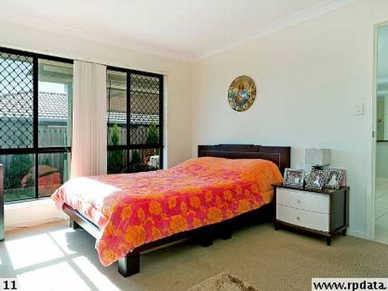5 Taske Rise, Pacific Pines QLD 4211