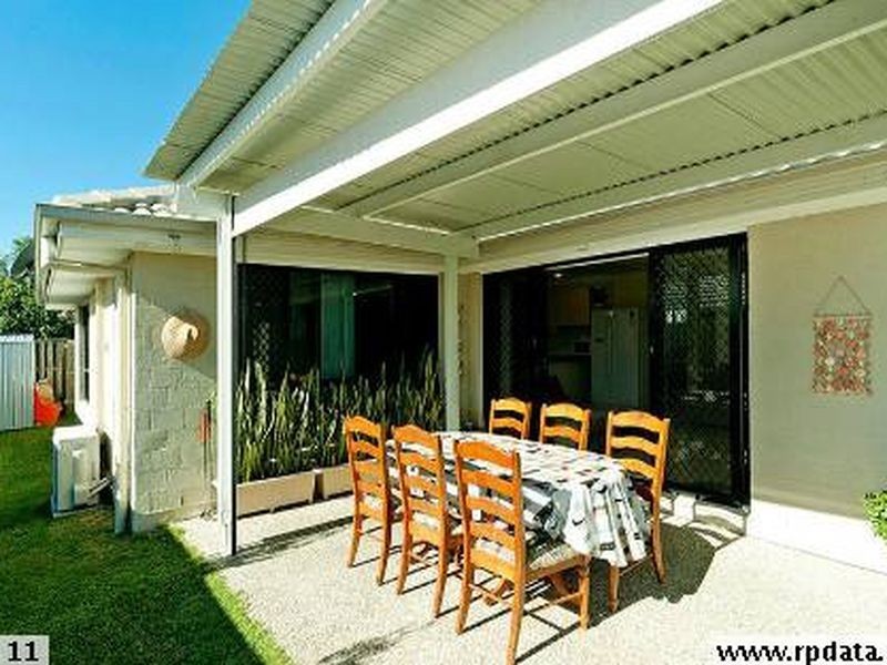 5 Taske Rise, Pacific Pines QLD 4211