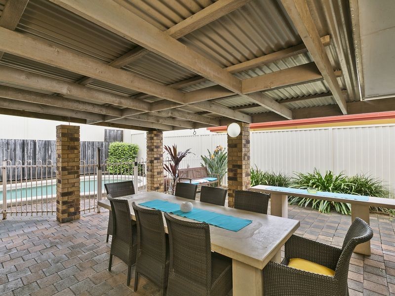 53 Allied Drive, Arundel QLD 4214