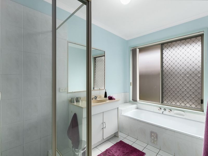 53 Allied Drive, Arundel QLD 4214
