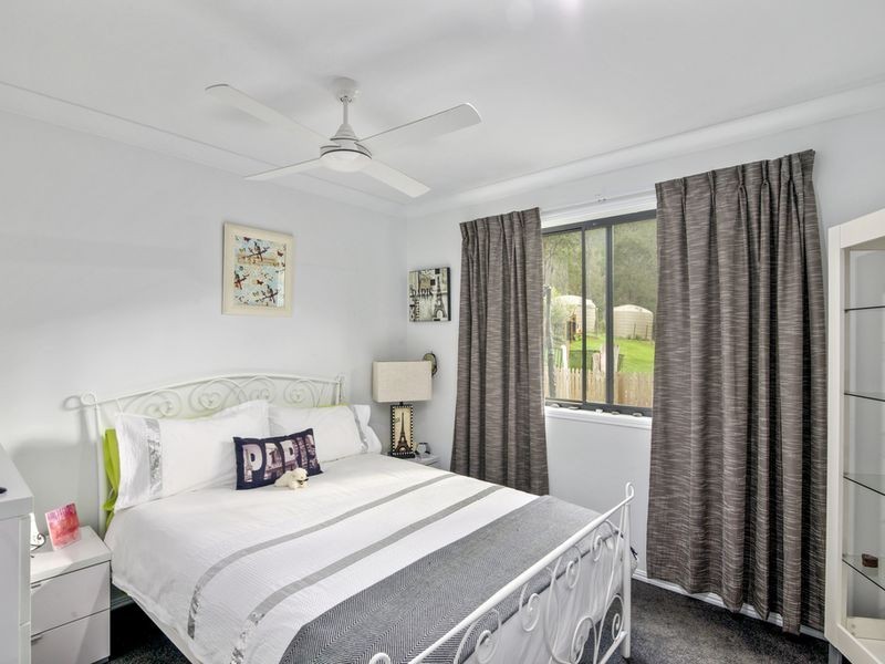 14 Pinnacle Drive, Wongawallan QLD 4210