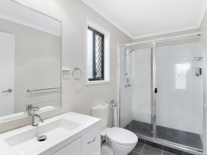 13 Burr Court, Pacific Pines QLD 4211