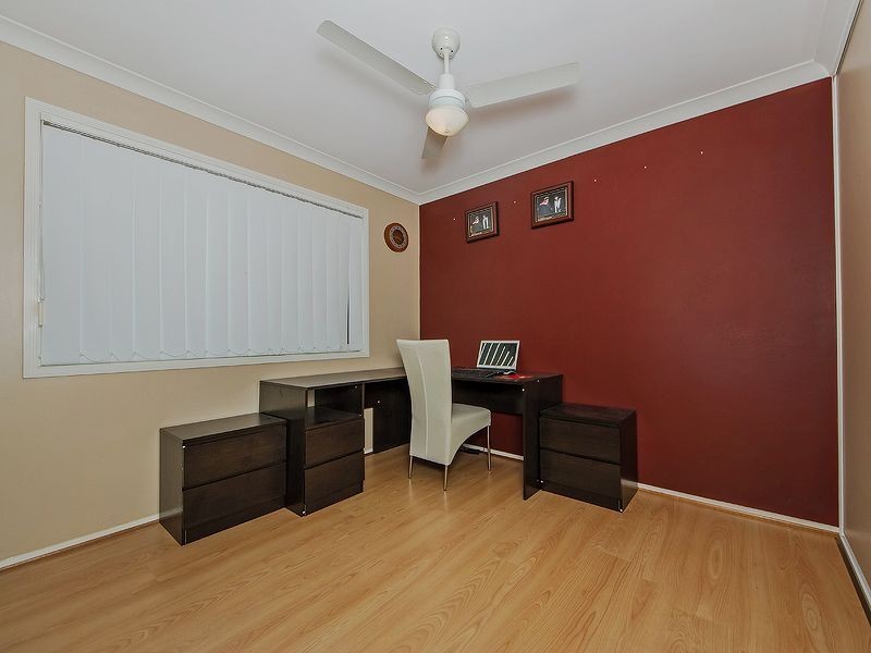 1 Lou Place, Pacific Pines QLD 4211