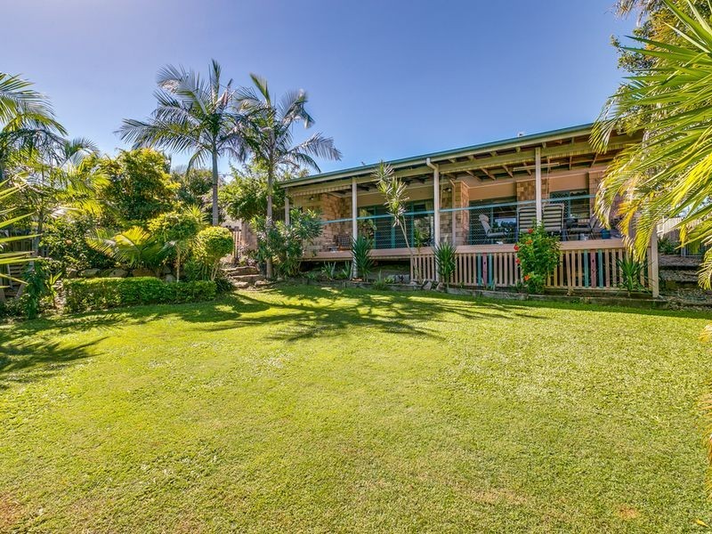 8 Corai Close, Pacific Pines QLD 4211