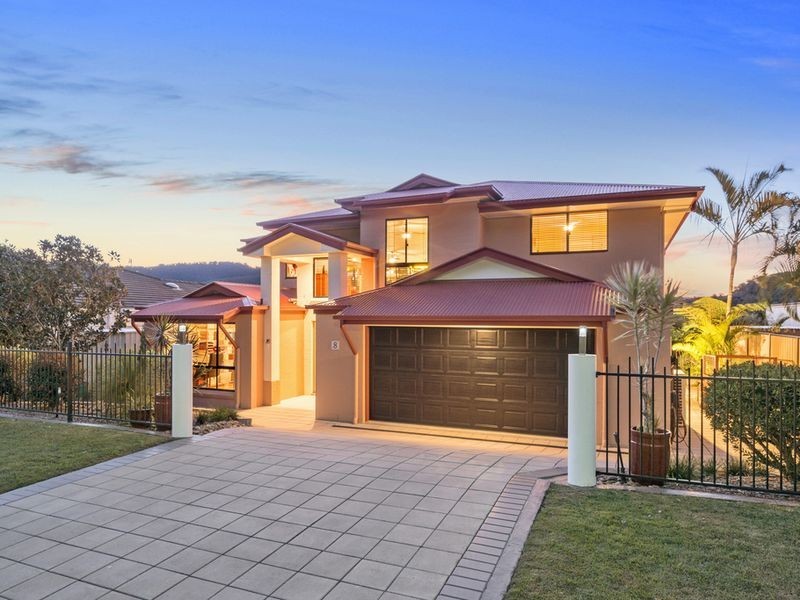 8 Paddy Place, Oxenford QLD 4210